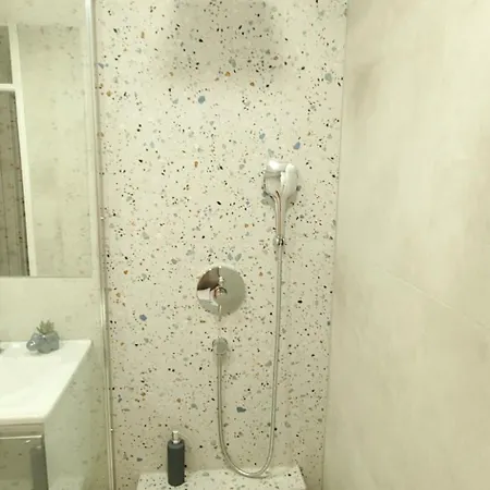 Tango 4 Lux Apartment