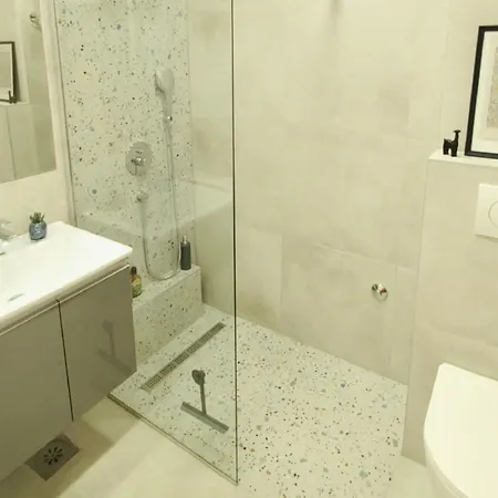 Tango 4 Lux Apartment